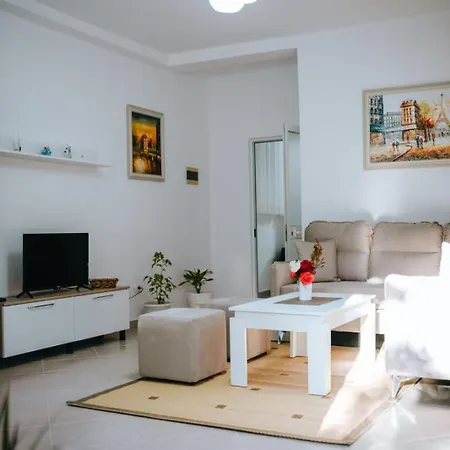 Bloom Villa&apartments * Tirana