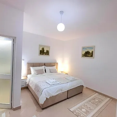 Apartment Bloom Villa&apartments *